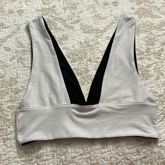 Top - Picture 2 of 4